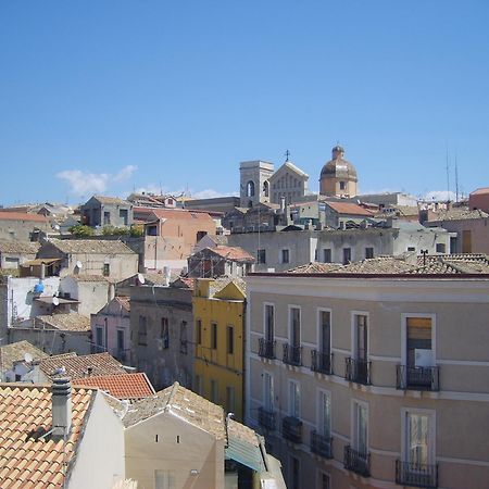 La Casa Di Cry Apartment Cagliari Bagian luar foto